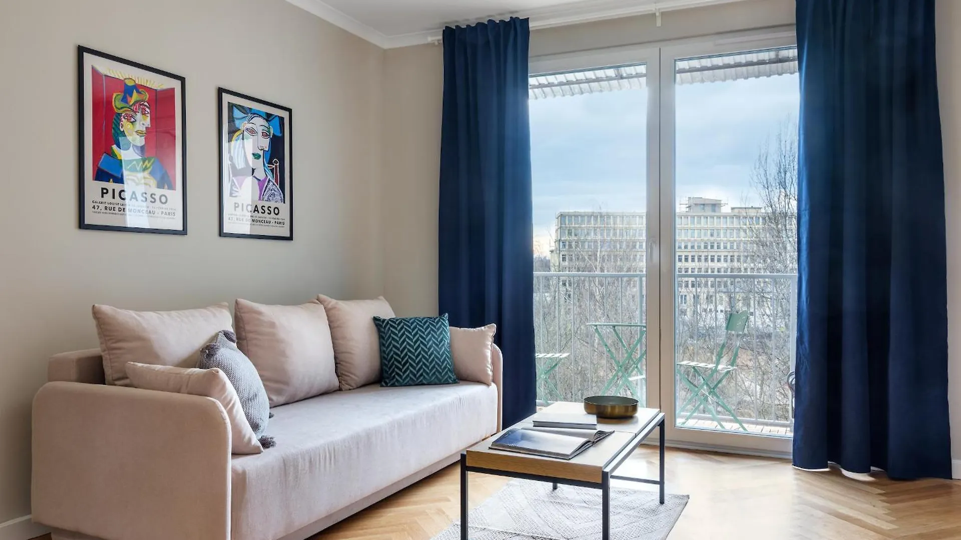 Lägenhetshotell Tyzenhauz Suites Topolowa Kraków Polen