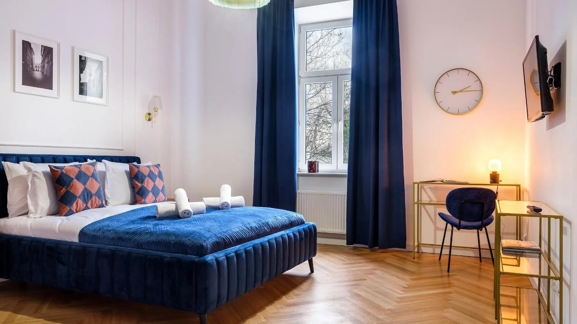 Lägenhetshotell Tyzenhauz Suites Topolowa Kraków Polen