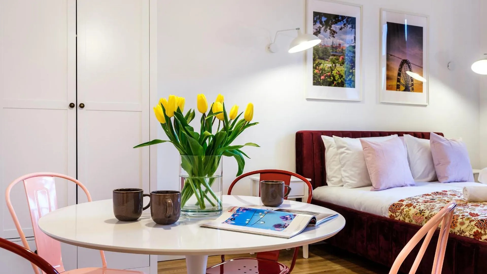 Tyzenhauz Suites Topolowa Krakow 0*,  Poland