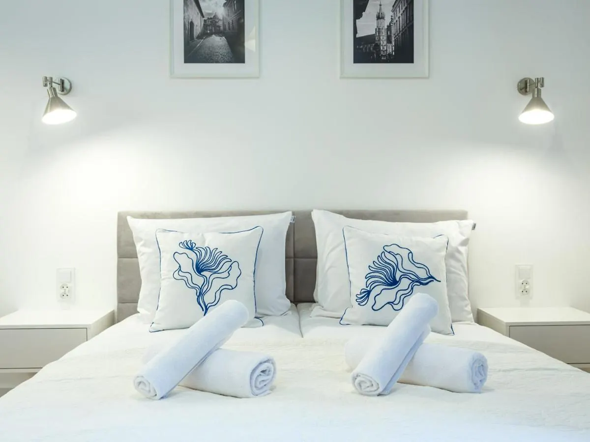 Tyzenhauz Suites Topolowa Krakow Aparthotel