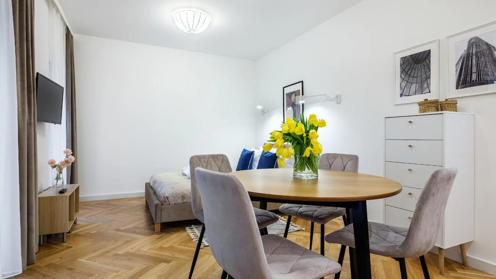 Tyzenhauz Suites Topolowa Krakow Poland
